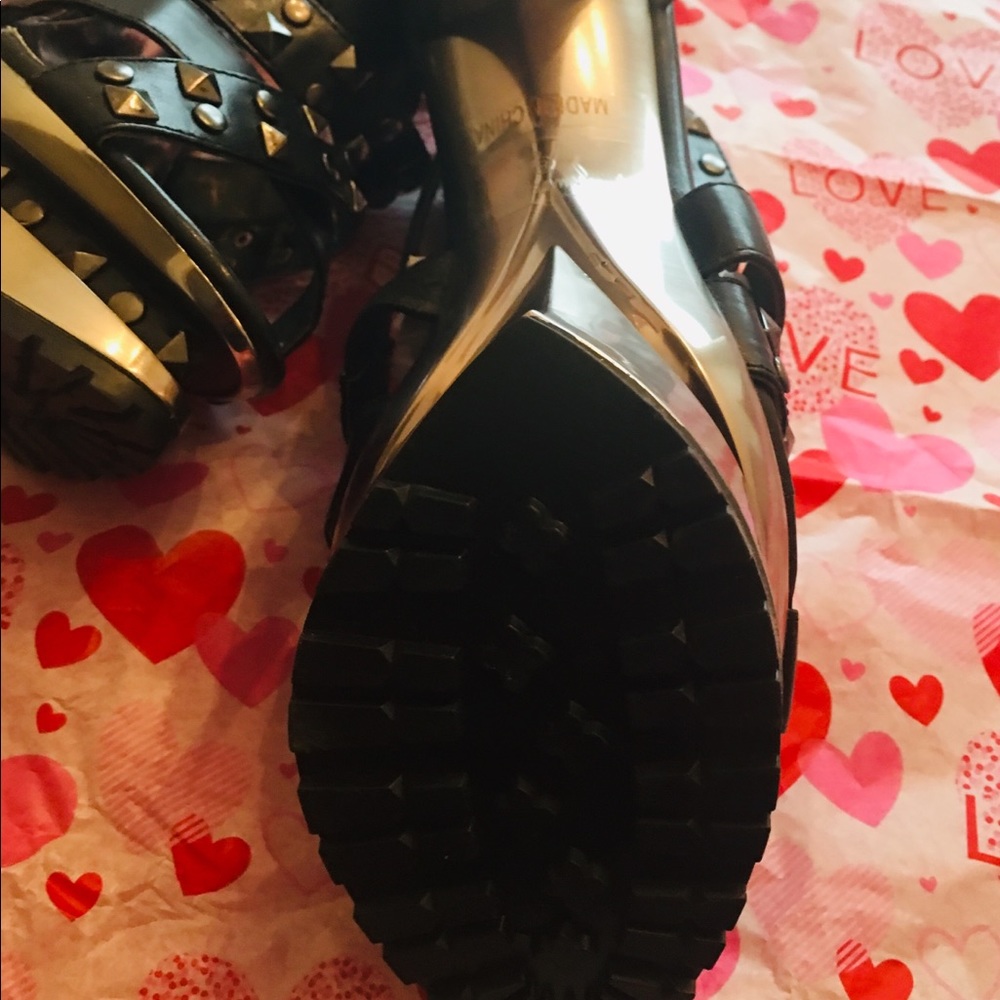 Black 6” Heels - Picture 2 of 3